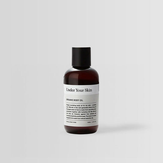 body oil på en vit bakgrund